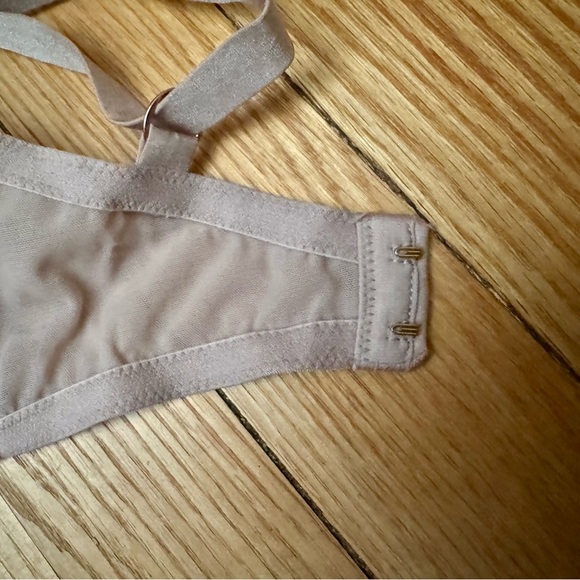 Victoria's Secret Very Sexy Bombshell Bra - Picture 9 of 9